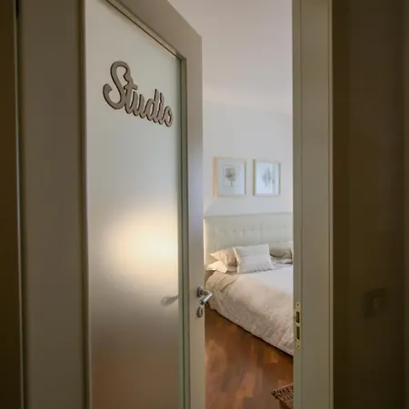 Pietra E Glicine Bed & Breakfast 4*